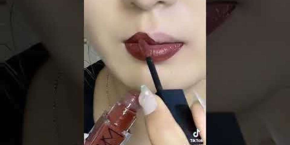 DIY LIPGLOSS: WHAT DO YOU KNOW ABOUT HOMEMADE MATTE WHOLESALE LIPGLOSS